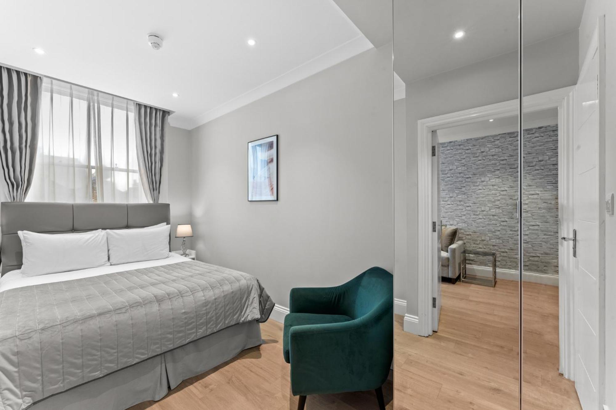 Apartment Cleveland Residences Russell Square *