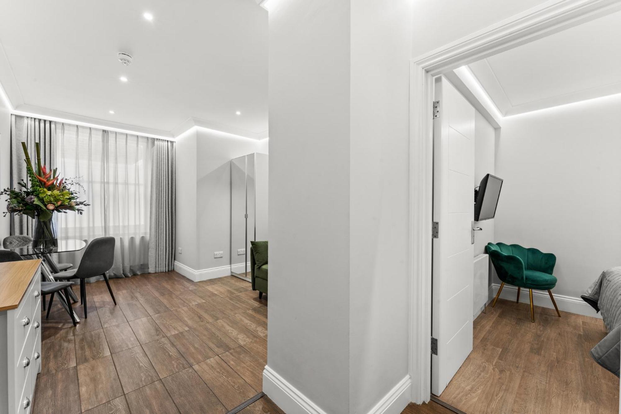 Cleveland Residences Russell Square Apartment London