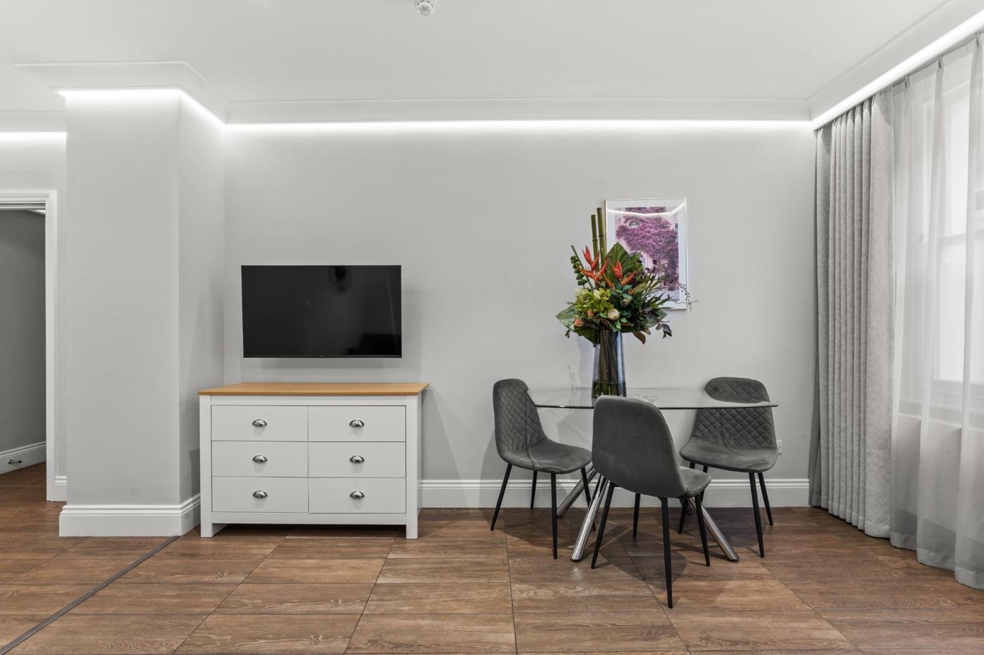 Cleveland Residences Russell Square *
