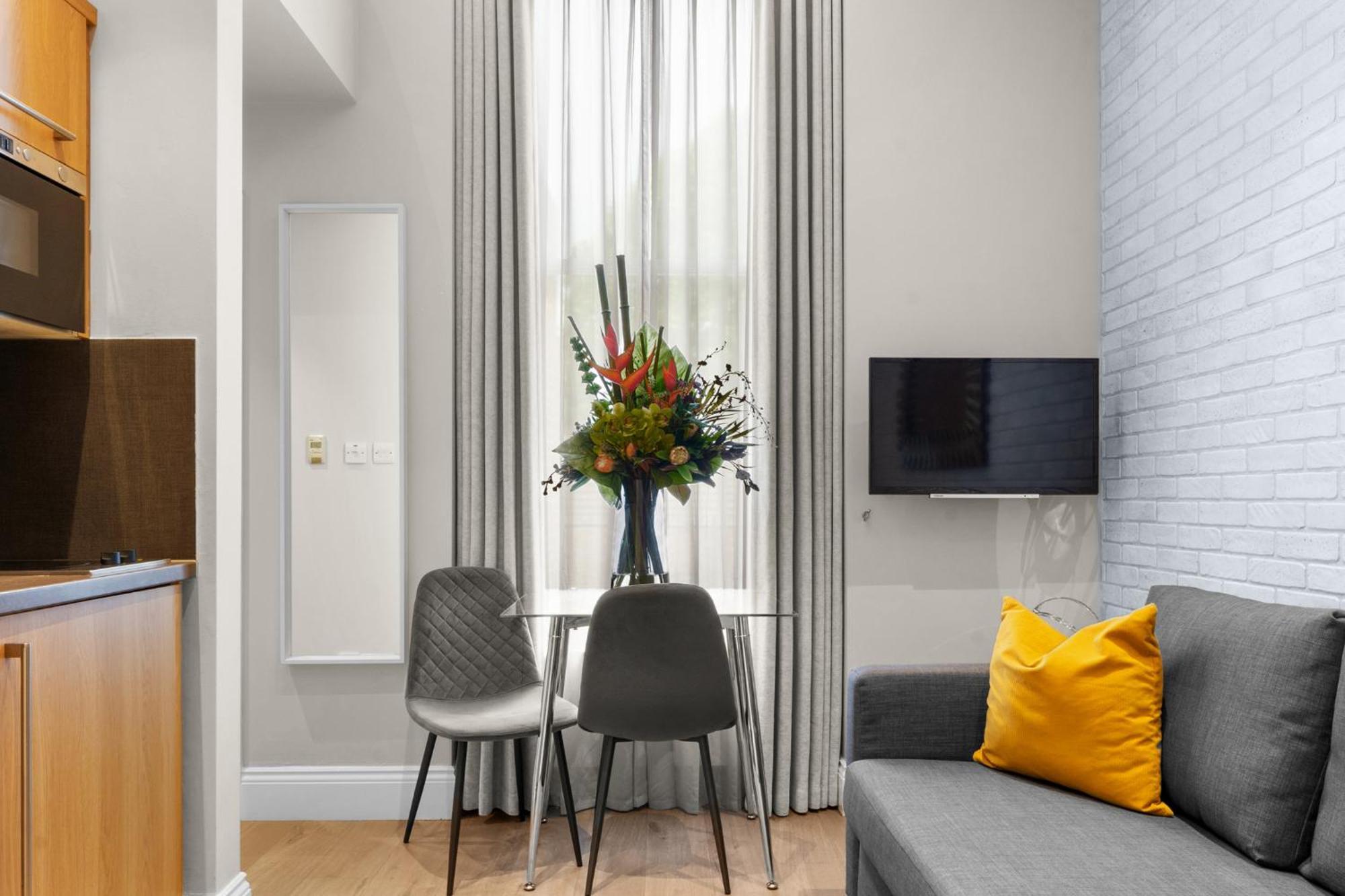 Cleveland Residences Russell Square * London